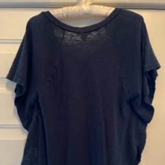 Derek Heart Navy Blue top - Picture 3 of 3